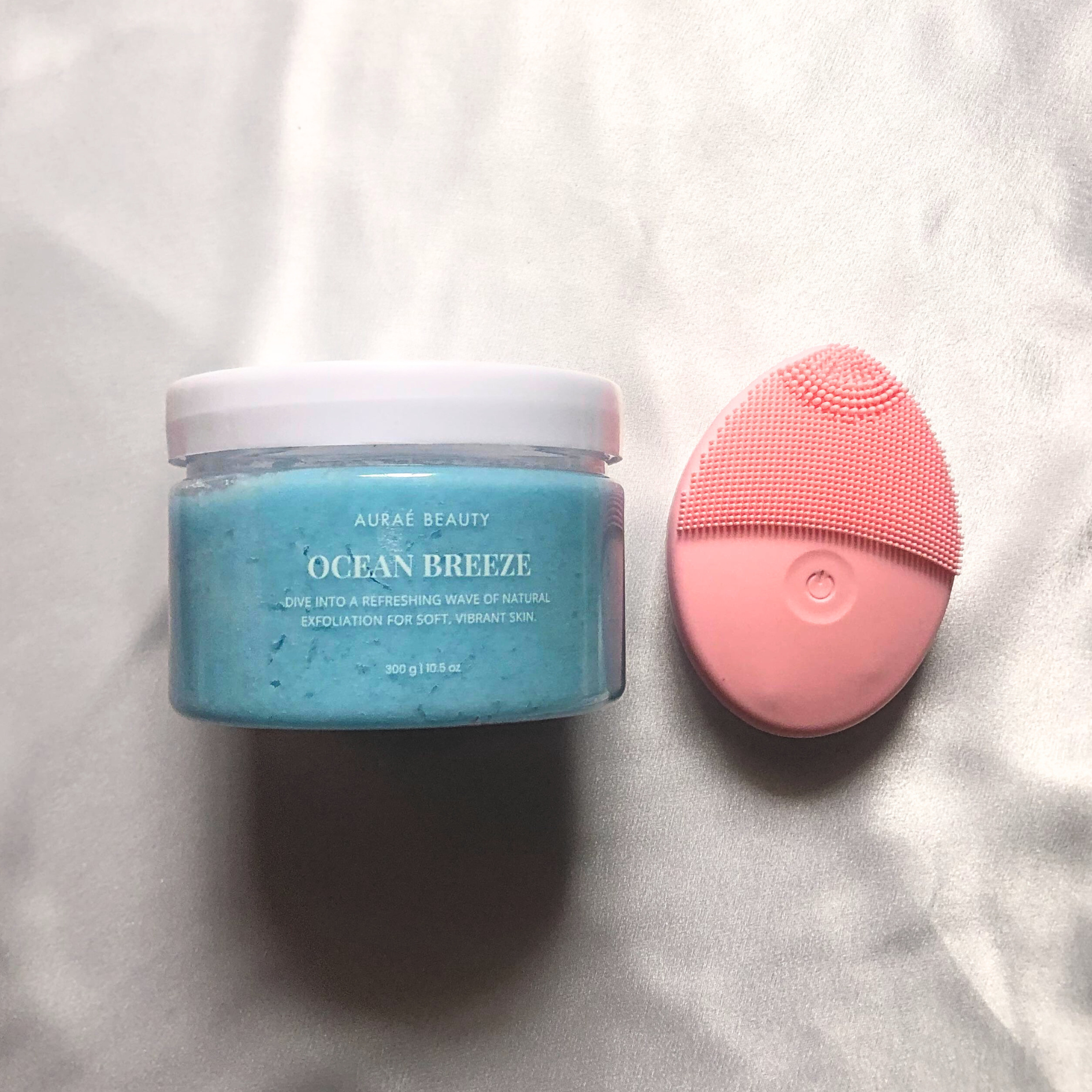 Sea Spa Combo that includes our ocean breeze body scrub and silicon electric deep cleansing device for soft, smooth and naturally glowing skin 