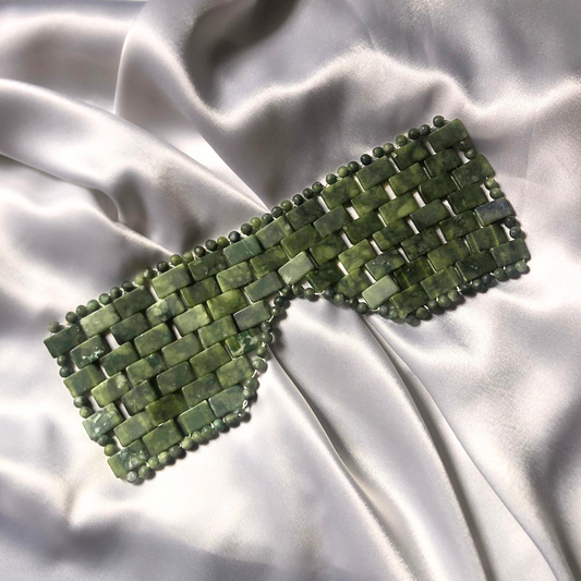 Cooling Jade Eye Mask by Auraé Beauty for tired and dull eyes to make  them relaxed and shiny like before.